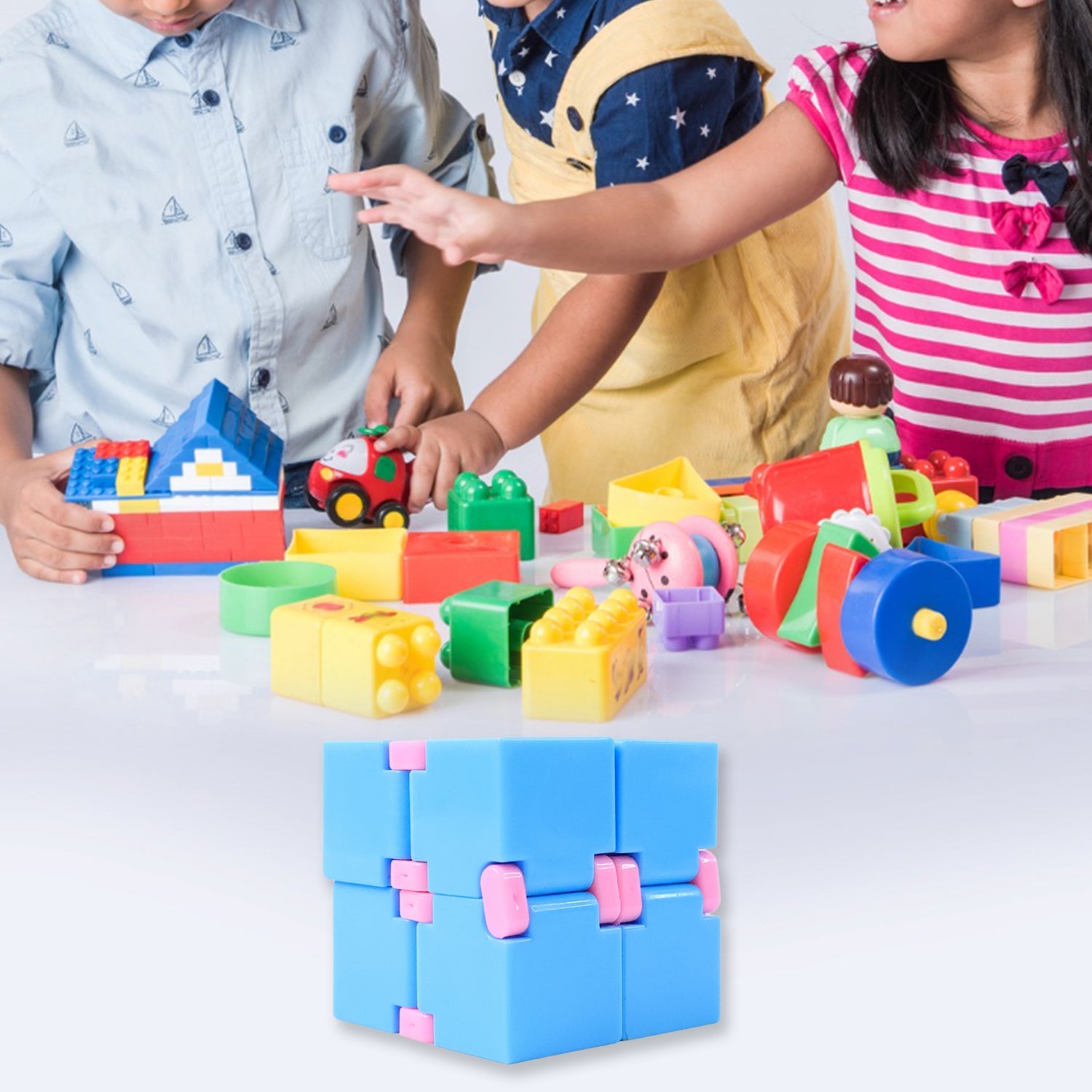 Endless Flip Infinity Cube for Focus